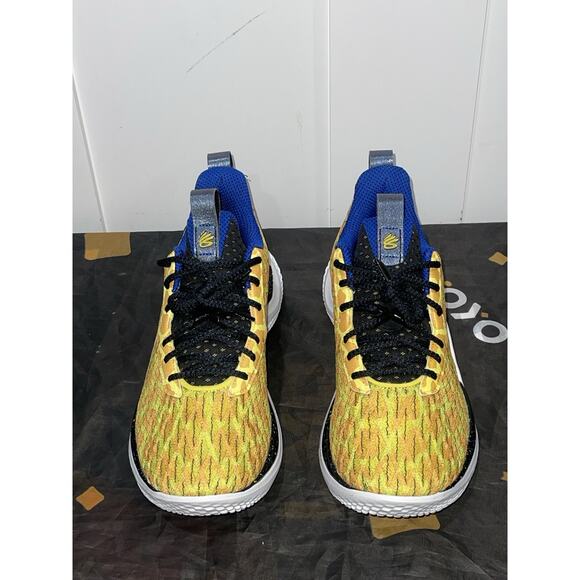 New Men’s Sz 11 Under Armour Curry Flow 10 Bang Bang GoldenState Colorway.